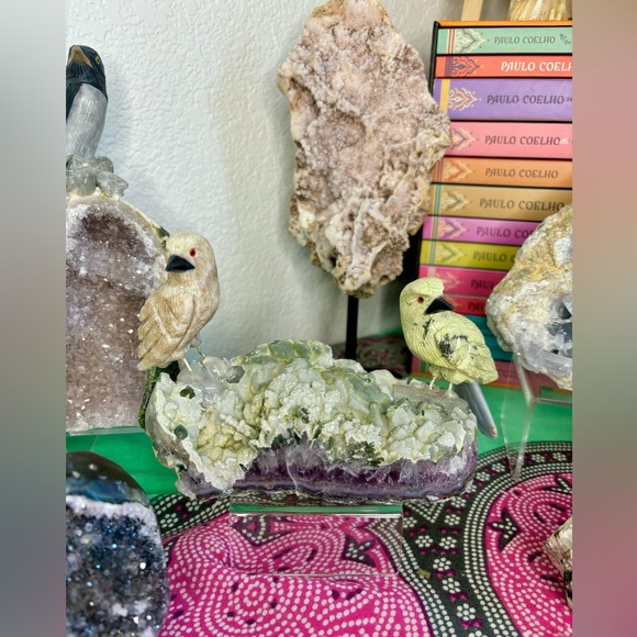 Gemstone Bird carving - Picture 5 of 7